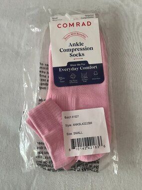 NEW in package Comrad Ankle Compression Socks Pink size small